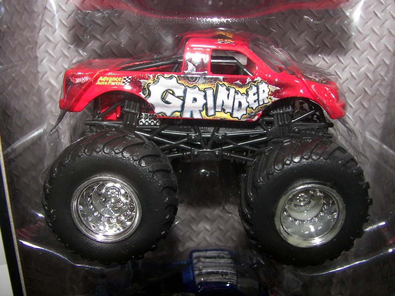 monster jam world finals stunt pack